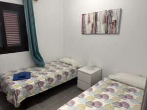 Apartment 42 Twin Bedroom