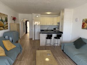 Lounge / Kitchen - Victoria Court Apartment 15A2