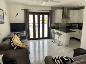Victoria Court Apartment 17A3 Lounge