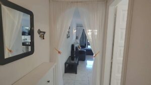 34A1 Hall to Lounge View